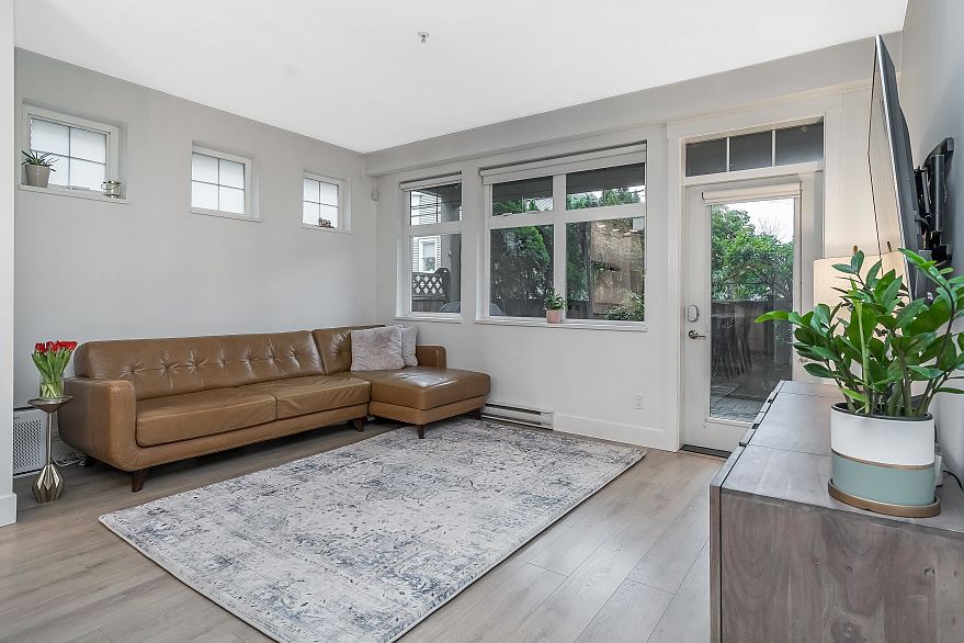 2268 St. George Street