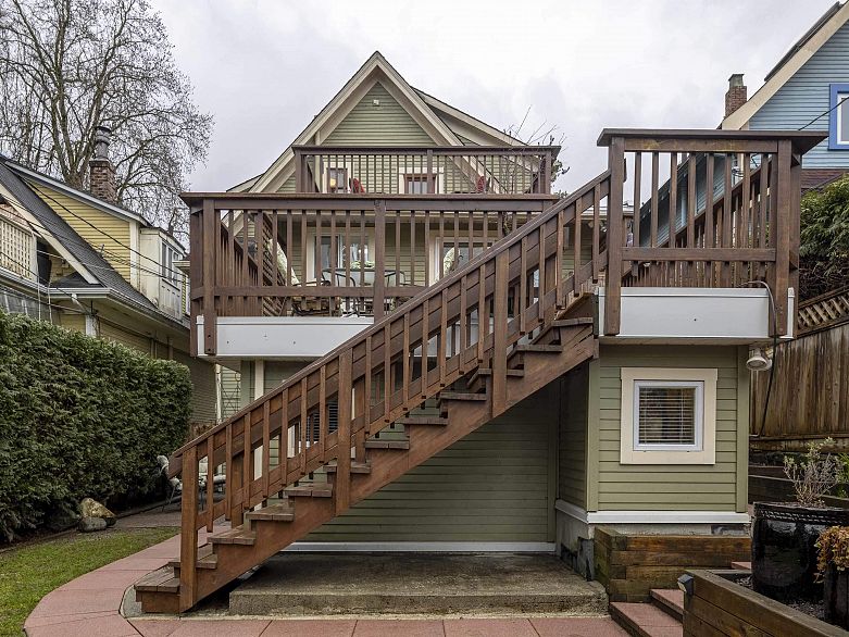 829 E 14th Avenue