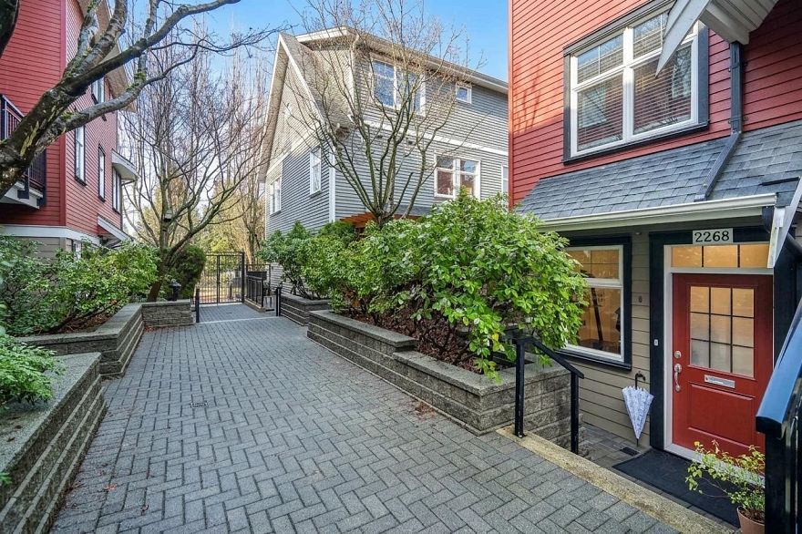 2268 St. George Street