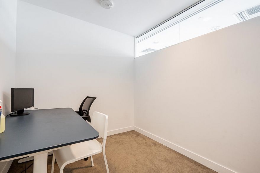 1107 2220 Kingsway