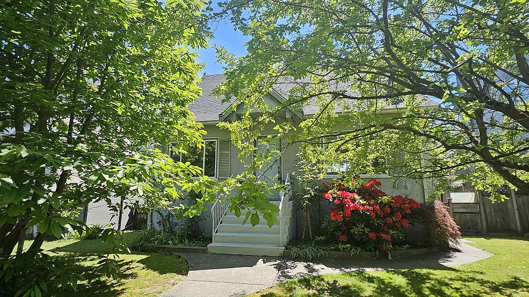 162 W 43rd Avenue