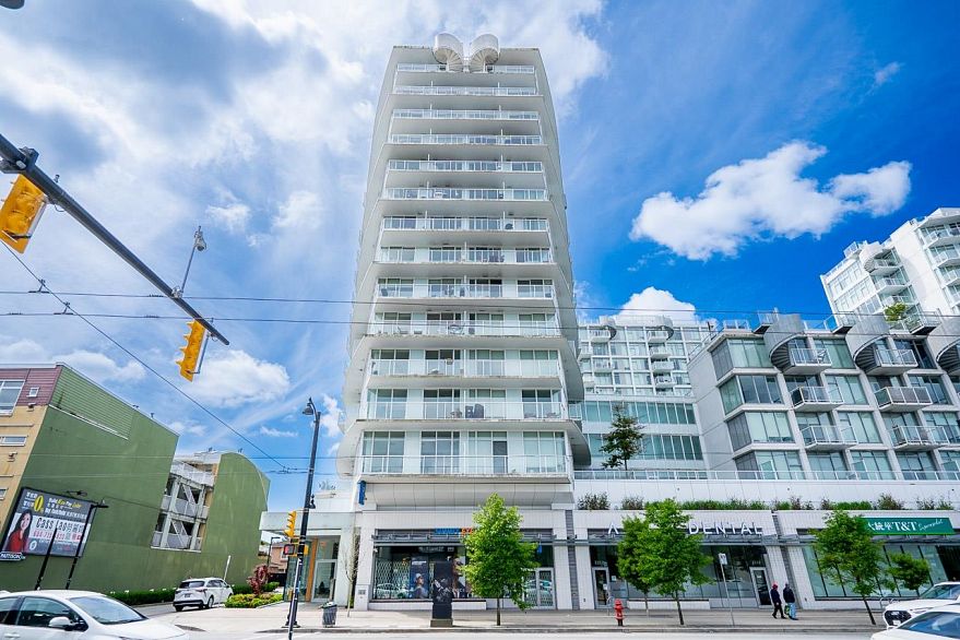 1107 2220 Kingsway
