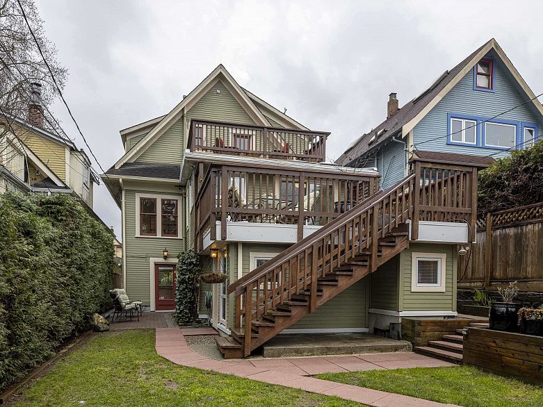 829 E 14th Avenue