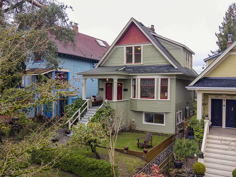 829 E 14th Avenue