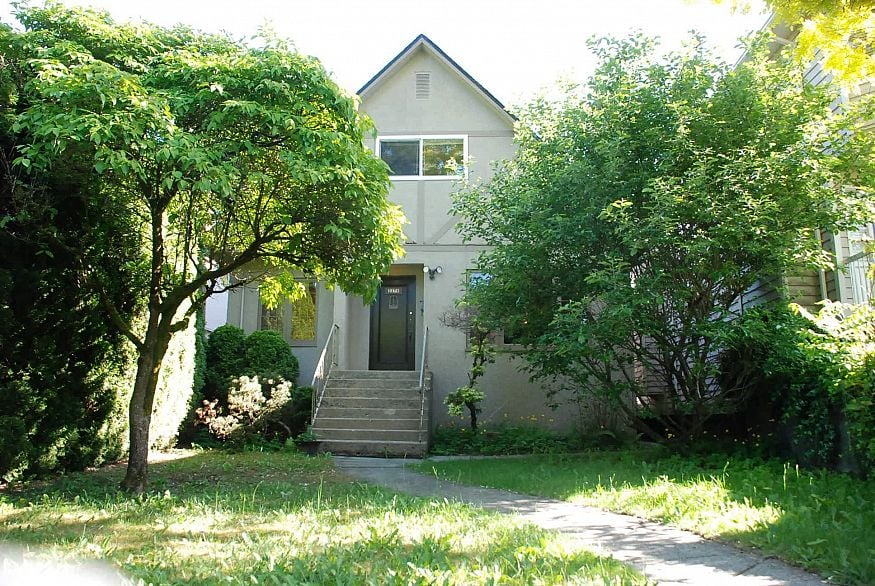 3276 W 32nd Avenue