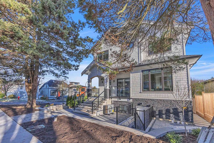 2153 E 20th Avenue