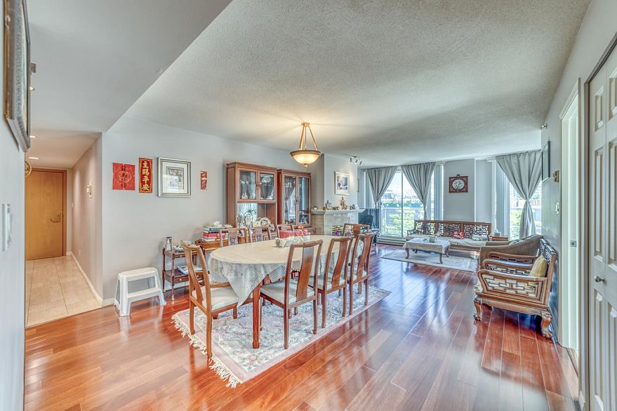 403 688 Fairchild Road