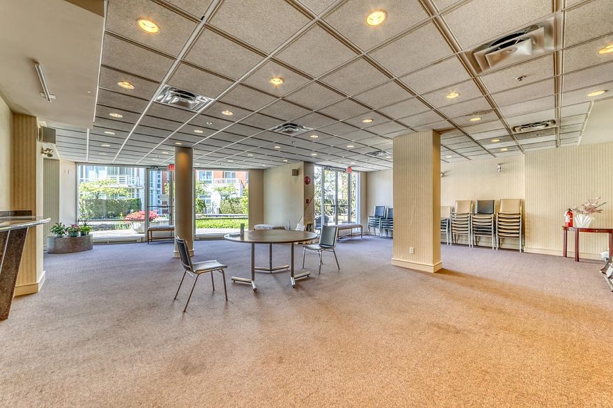 403 688 Fairchild Road