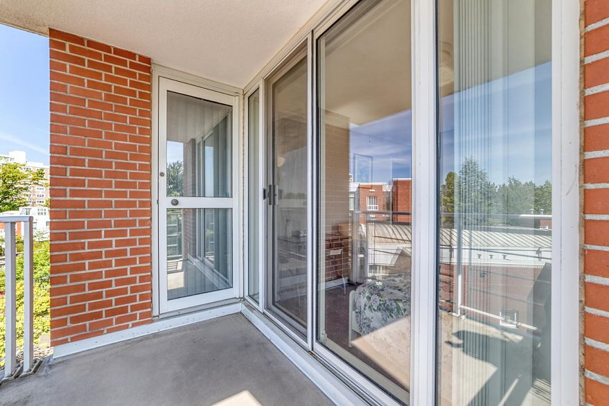 403 688 Fairchild Road