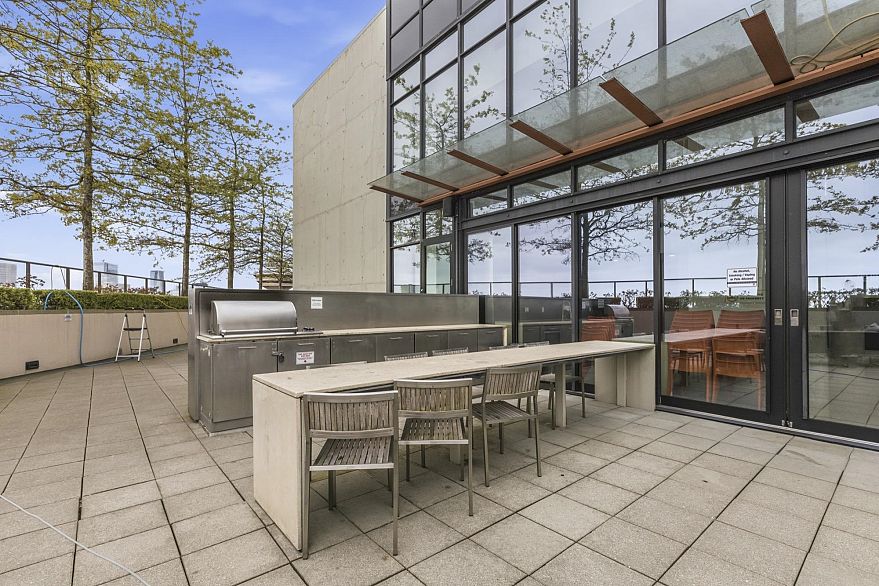 2605 128 W Cordova Street