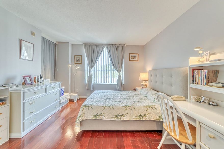 403 688 Fairchild Road