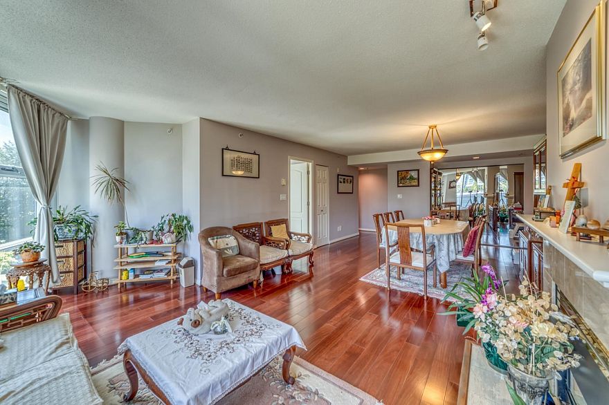 403 688 Fairchild Road