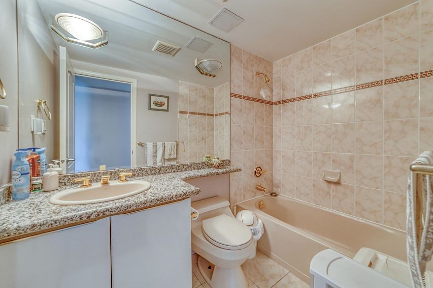 403 688 Fairchild Road