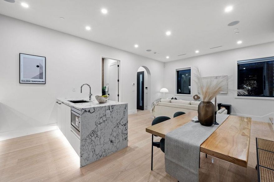 2 5034 Granville Street