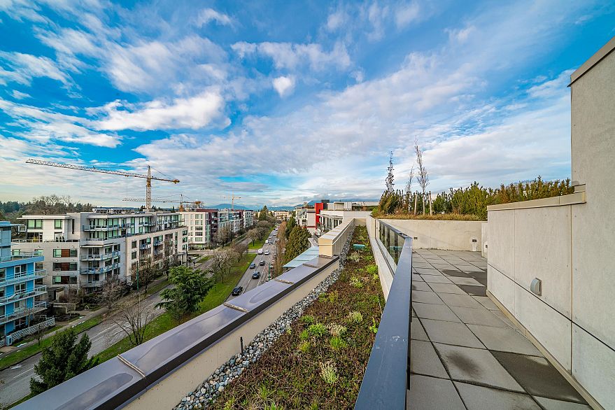 606 5212 Cambie Street