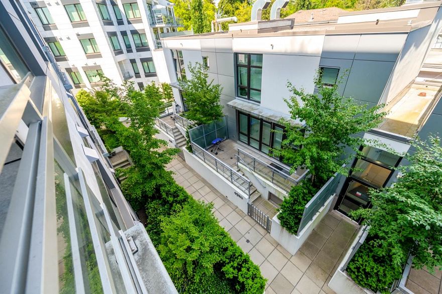 302 4932 Cambie Street