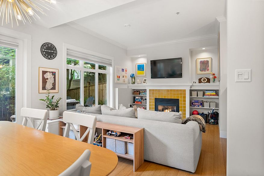 357 W 11th Avenue