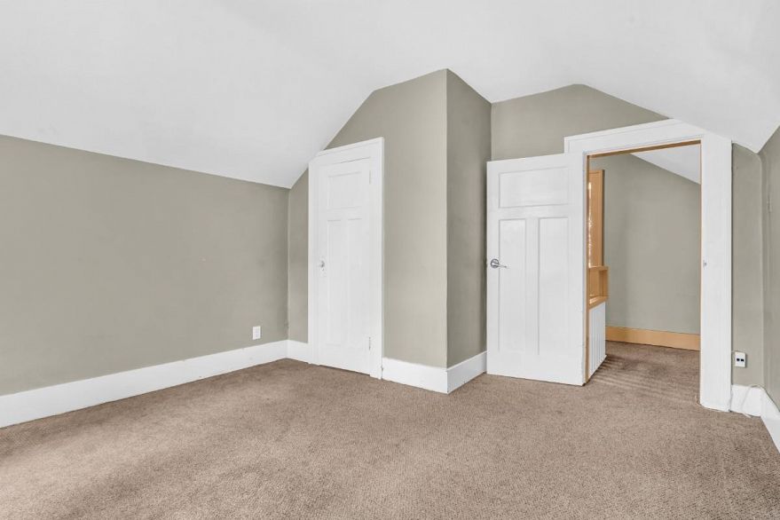 1775 Cedar Crescent