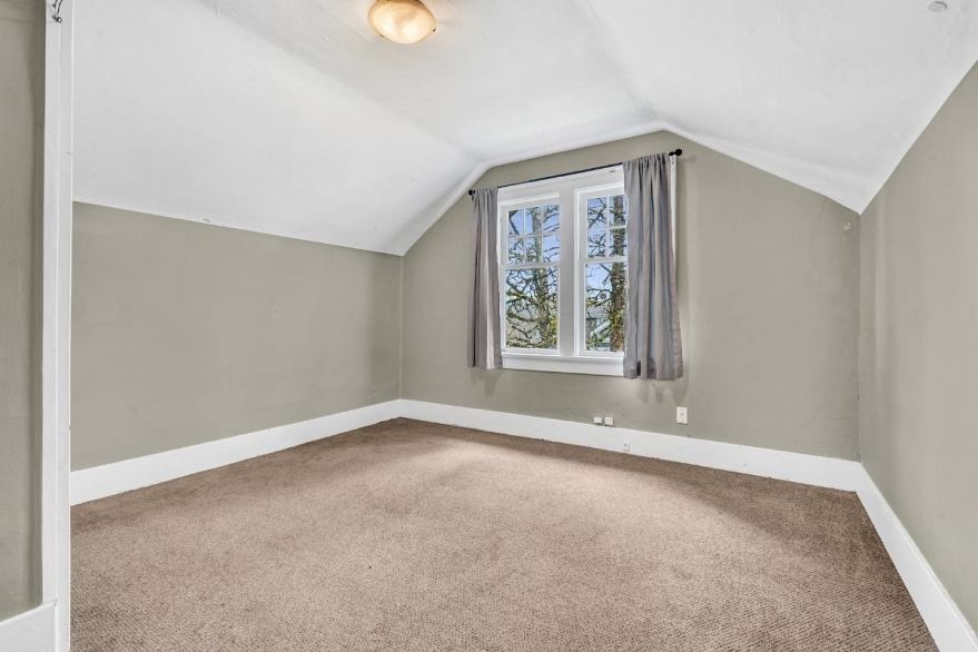 1775 Cedar Crescent