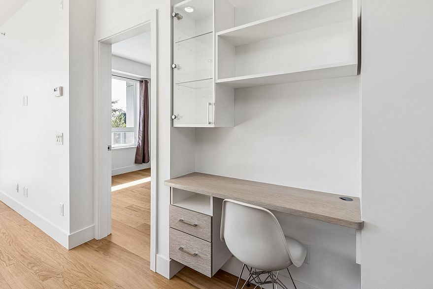 309 5115 Cambie Street