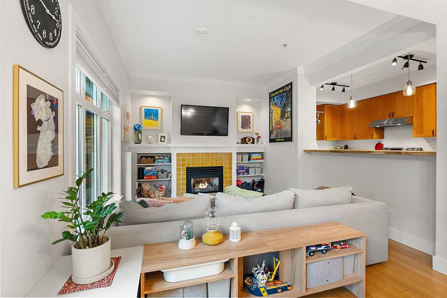 357 W 11th Avenue