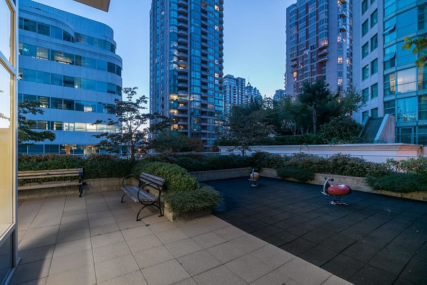 1905 821 Cambie Street