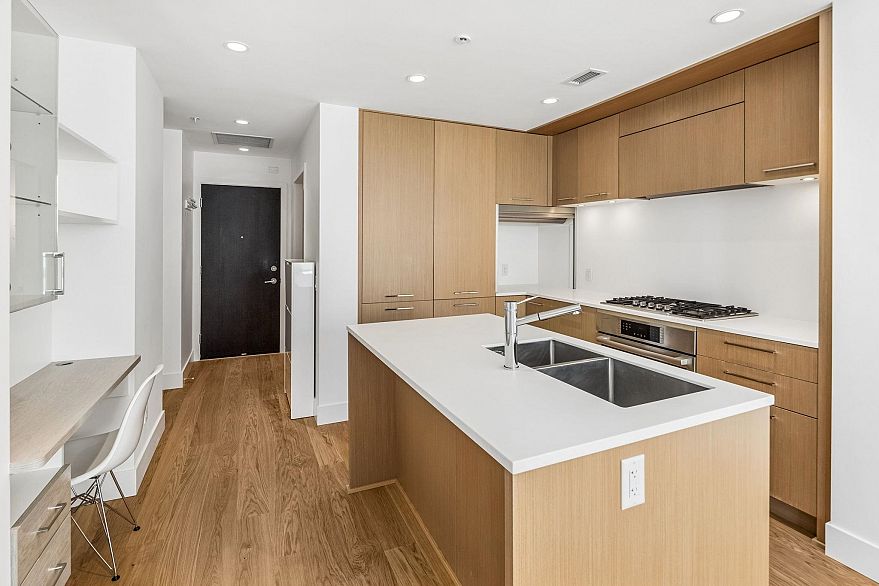309 5115 Cambie Street