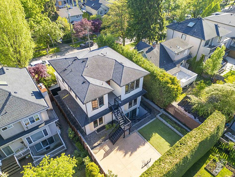 3439 W 40th Avenue