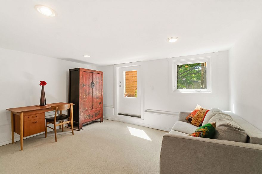 2628 William Street