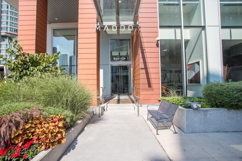 1805 1351 Continental Street