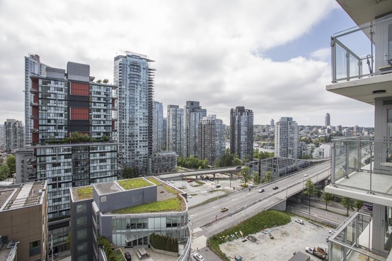 1805 1351 Continental Street