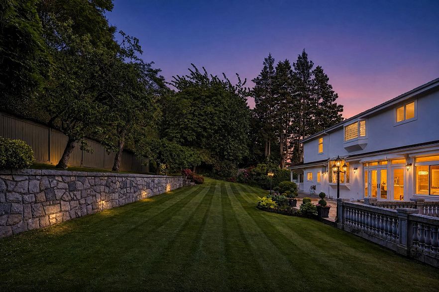 2657 SW Marine Drive