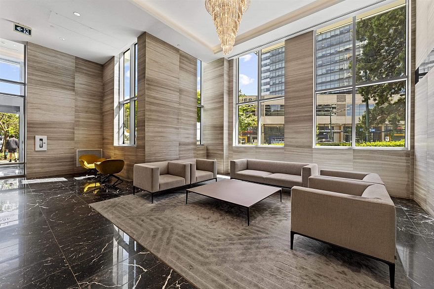 2709 455 SW Marine Drive