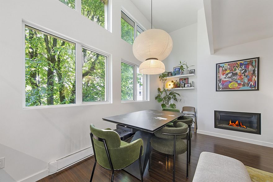 201 3465 Glen Drive