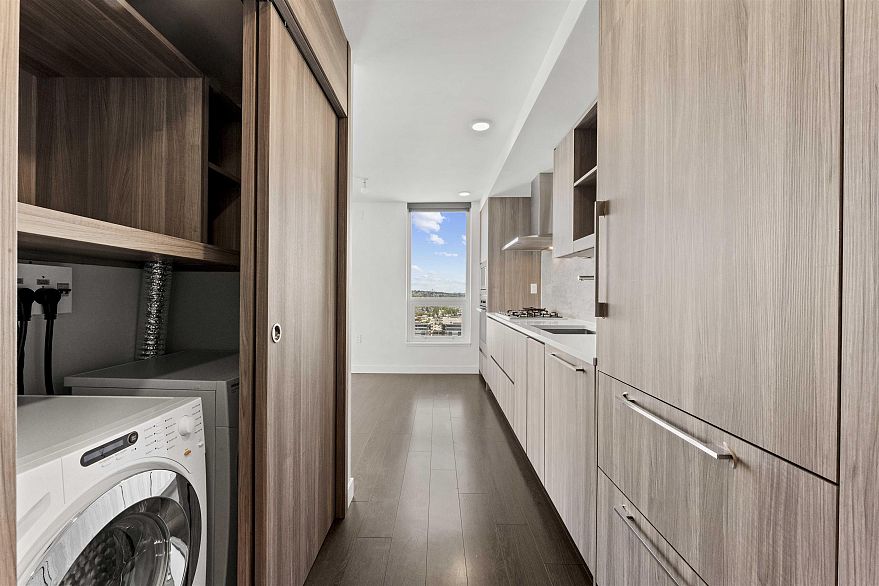 2709 455 SW Marine Drive