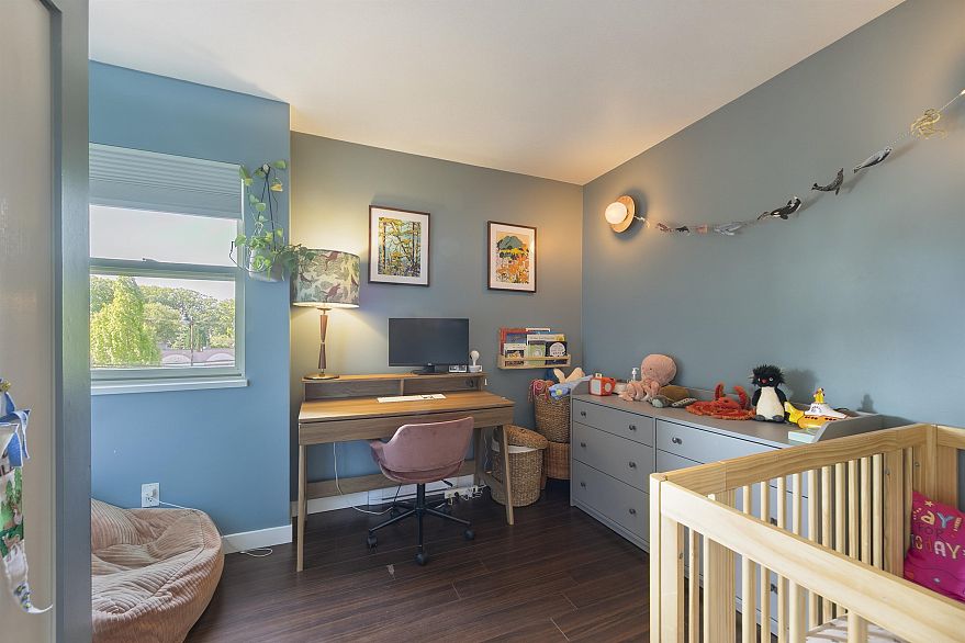 201 3465 Glen Drive