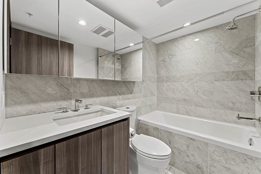 2709 455 SW Marine Drive
