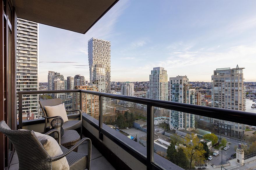 1903 1003 Pacific Street