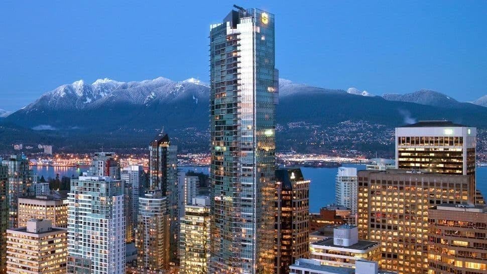 3307 1111 Alberni Street