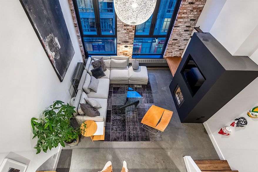 PH6 869 Beatty Street