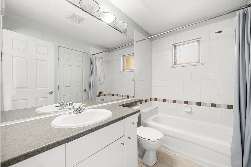 3265 Clermont Mews