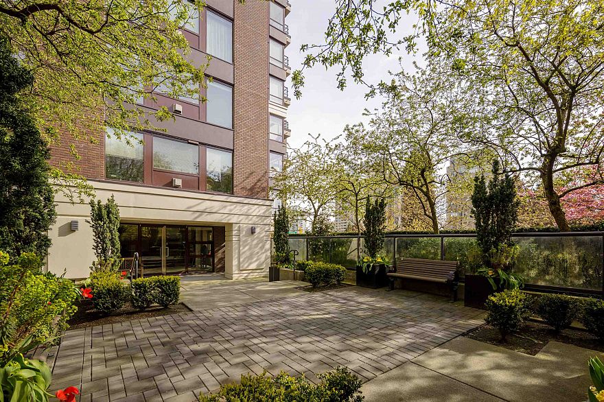 1903 1003 Pacific Street