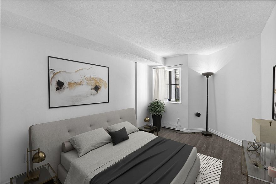 207 1270 Robson Street