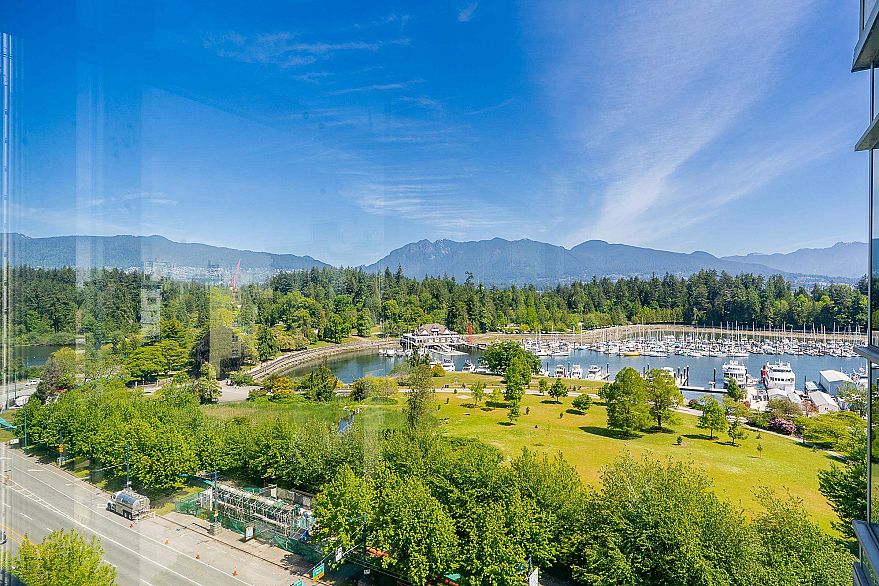 PH110 1889 Alberni Street