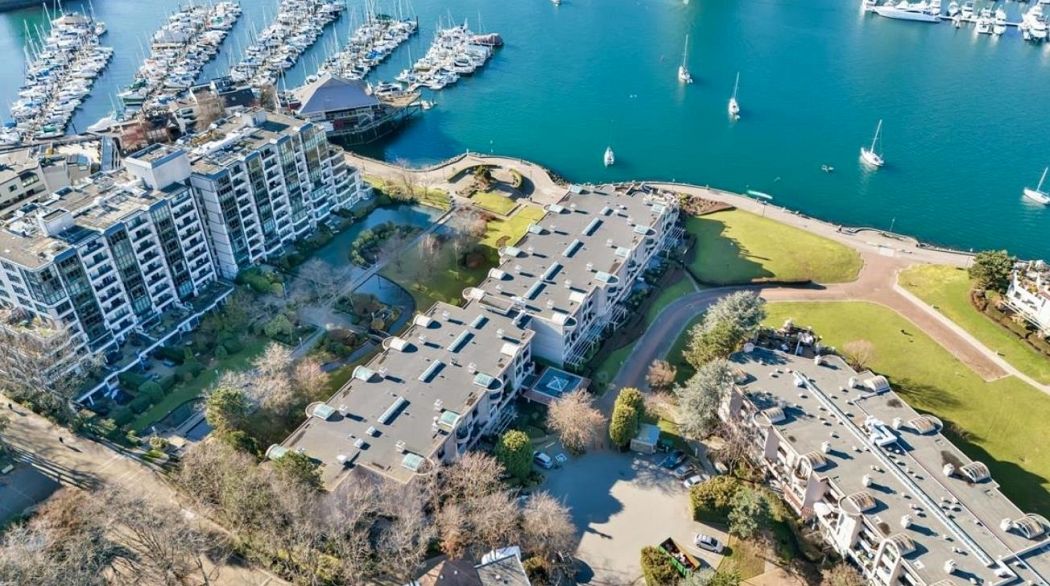 202 525 Wheelhouse Square