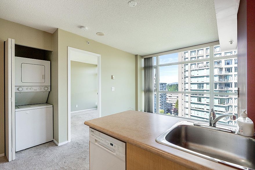PH110 1889 Alberni Street
