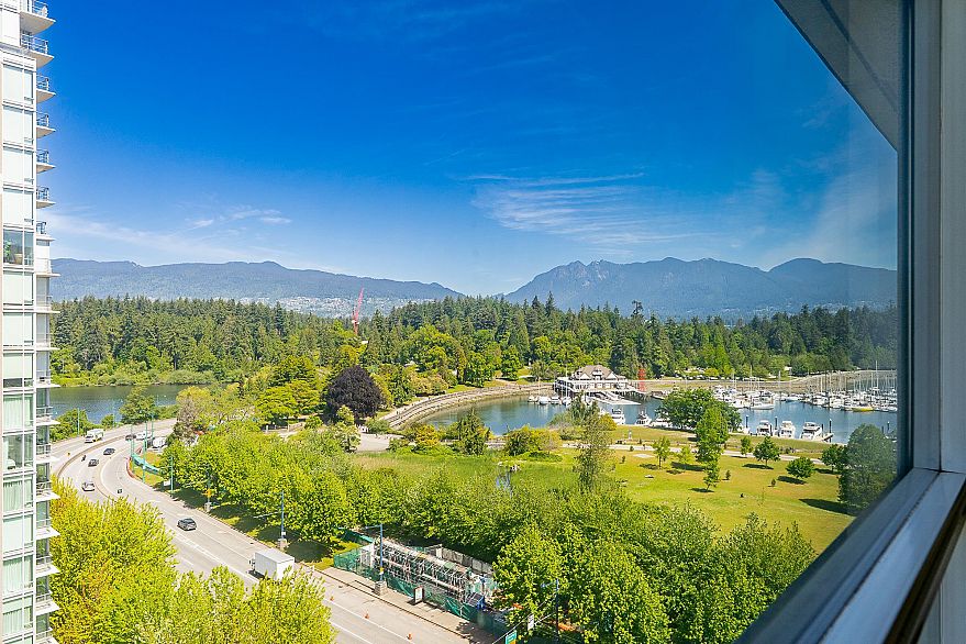 PH110 1889 Alberni Street