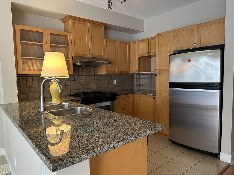 875 W 59th Avenue
