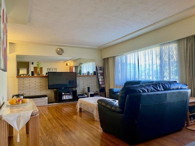 3925 Penticton Street