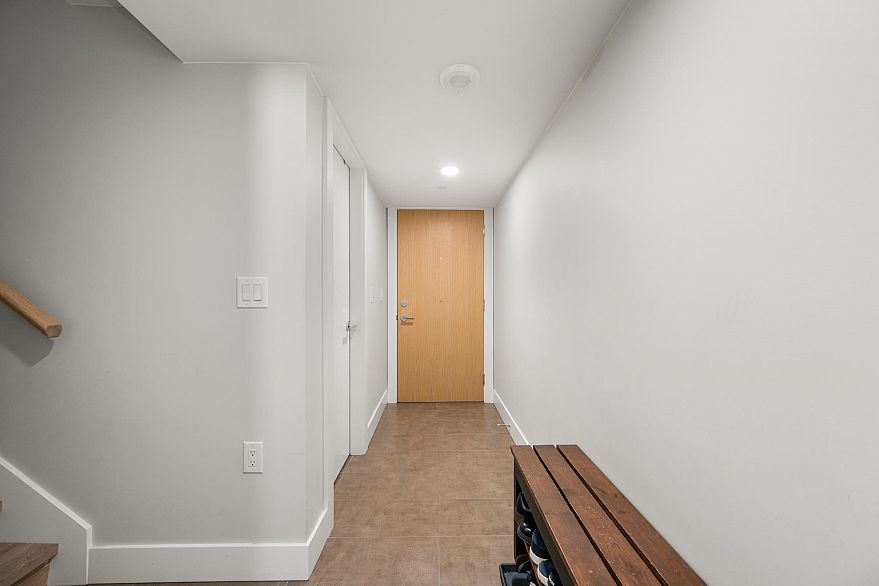 3482 Marine Way